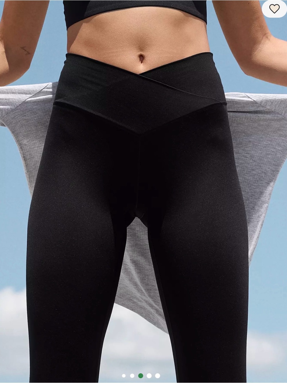 V-Crossover High-Rise Black Leggings